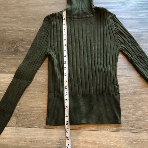 Zara Ribbed Knit Viscose Fitted Dark Green High Neck Long Sleeve Sweater Size M - Picture 8 of 11